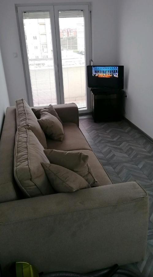 Apartman Your *