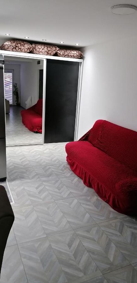 Apartman Your *